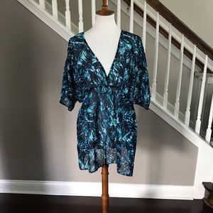 NWOT Three Seasons Maternity Shirt Blouse